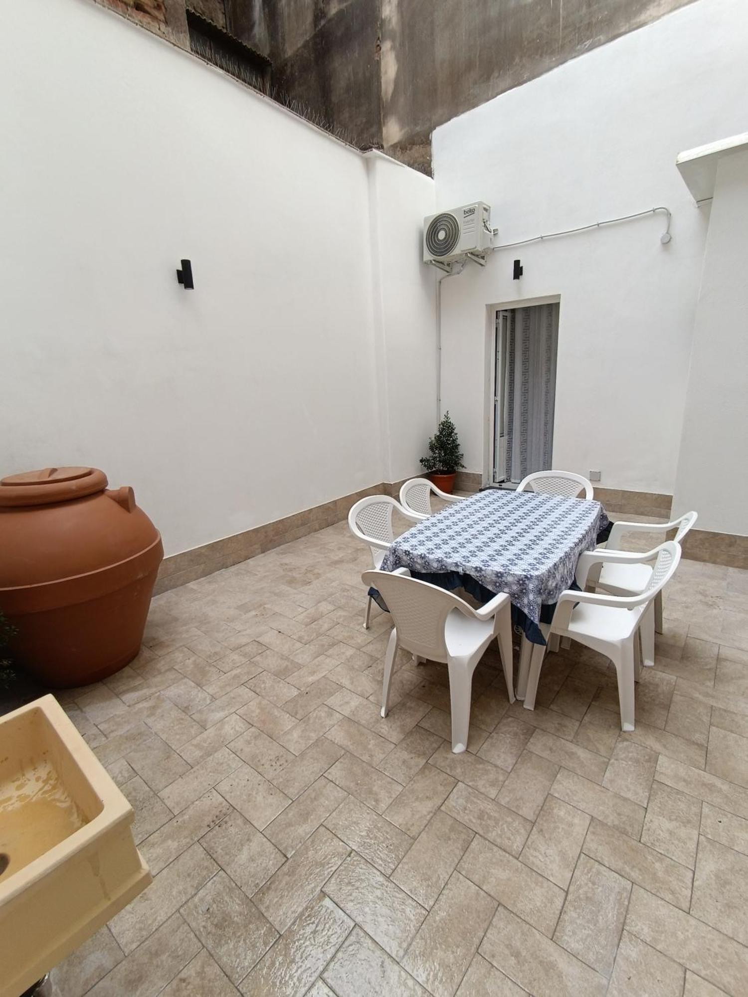 Terrazzo Garibaldi Holiday Home Catania Exterior foto